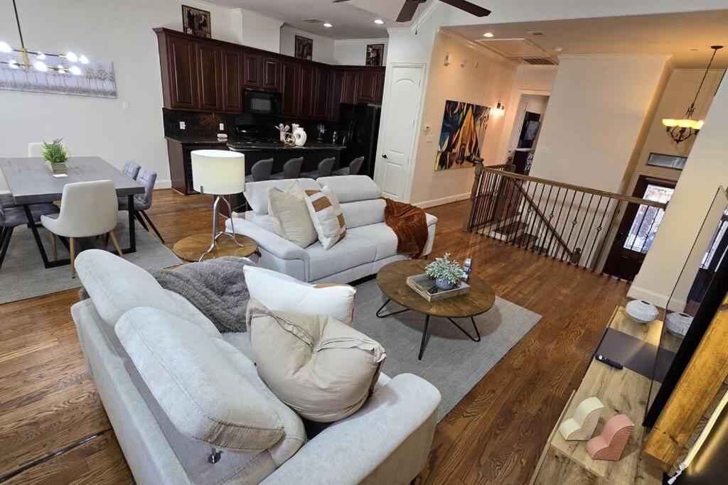 Modern Galleria Gem Private Jacuzzi 3 Br Houston Eksteriør billede